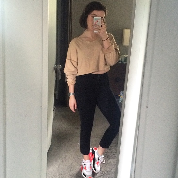 🎀cropped reversible sweater🎀