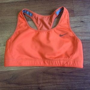 MUST SELL EUC Nike sports bra