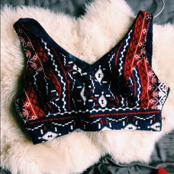 Forever21 patterned crop top