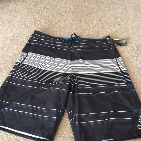 Men's swim trunk