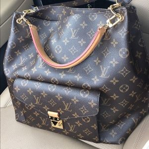 Louis Vuitton Metis (for gigi29)