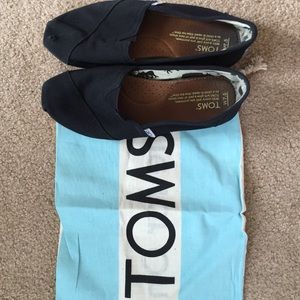 Black canvas classic TOMS