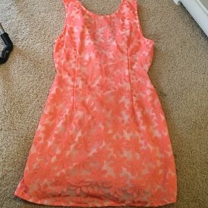 Cute summer dress, never worn!