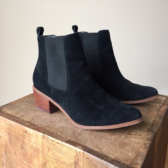 Topshop Shoes - ***SOLD***TOPSHOP Chelsea Ankle Boots