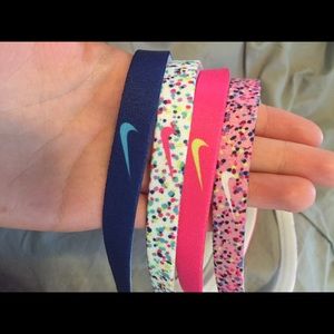 Nike workout headband set