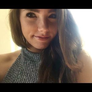 Meet your Posher, Angela