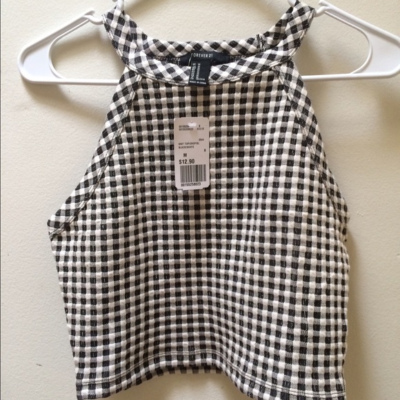 BLACK/WHITE CROP TOP