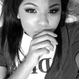 Meet your Posher, Selena