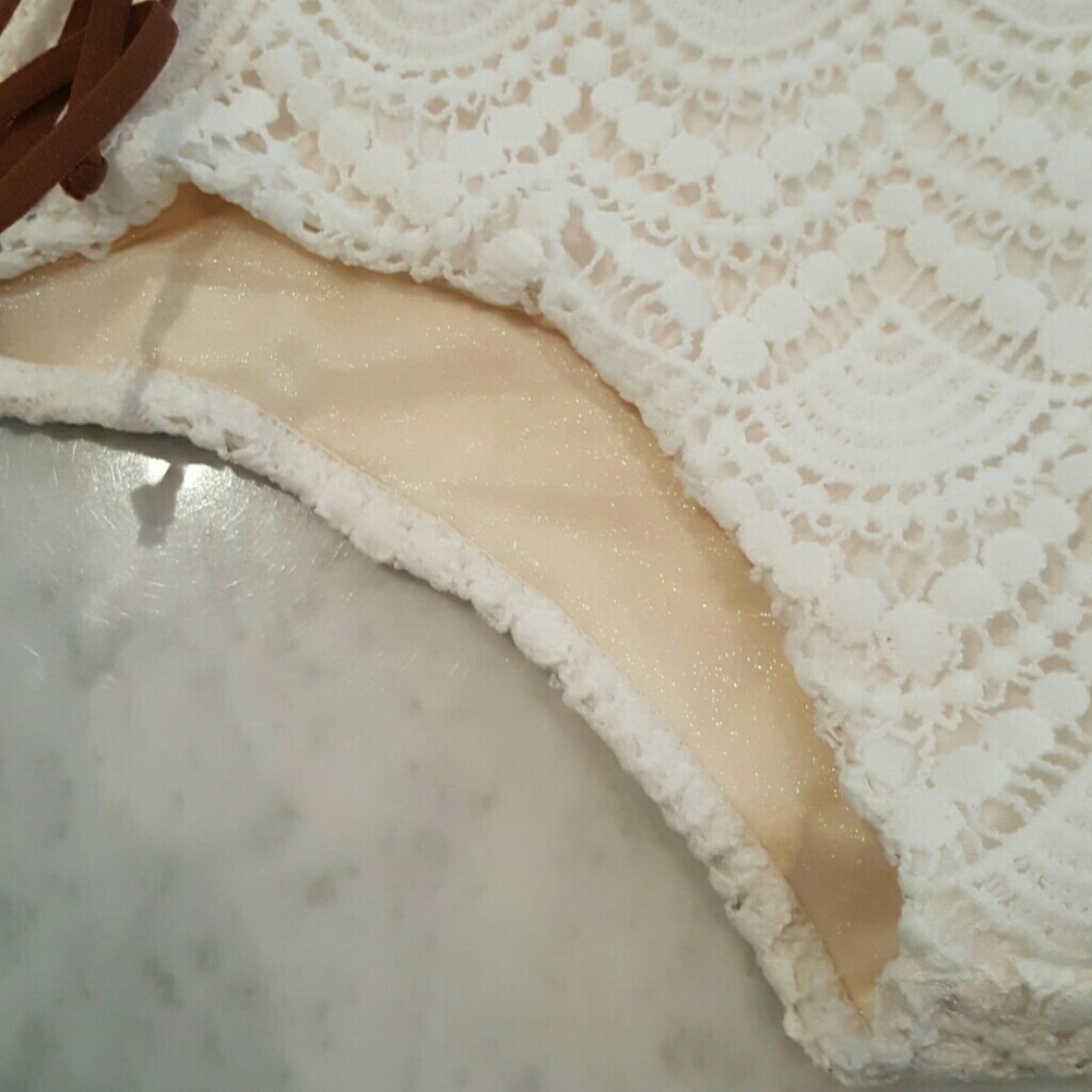 Amuse Society Crochet Boycut Bottoms - Picture 6 of 8