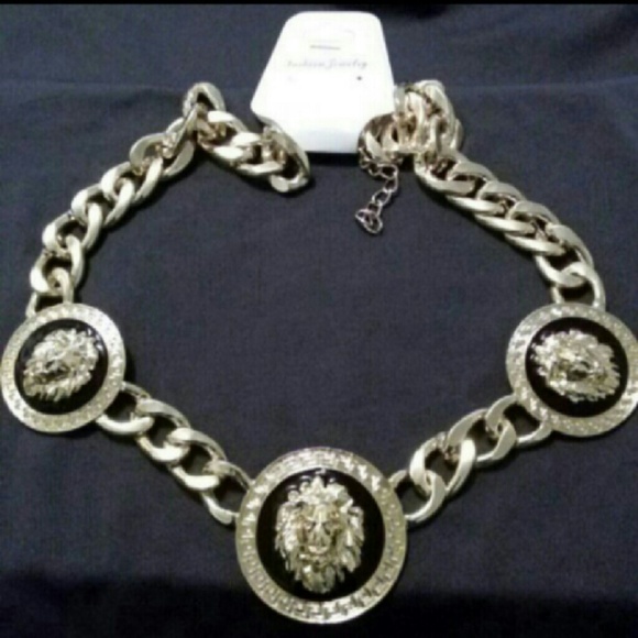 Lions necklace