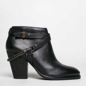 Dolce Vita Harlene Bootie