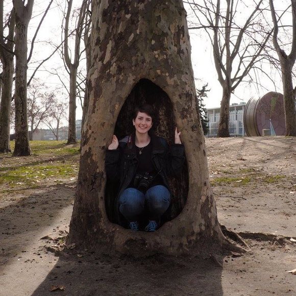 Meet your Posher, Kim