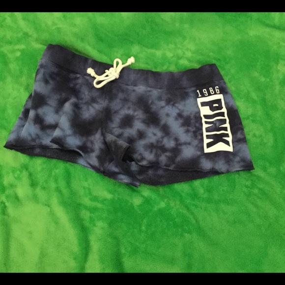 Victoria Secret short size Large