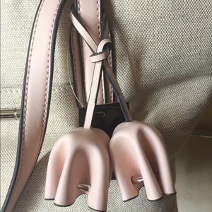 Nicole Miller Bags - Nicole Miller Tote NWT🌺SALE🌺 Nicole Miller Bags - Nicole Miller Tote NWT🌺SALE🌺