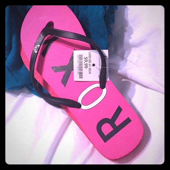 Roxy pink flip flops💫