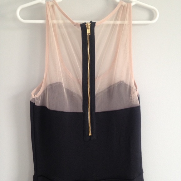 black dress with mesh - Picture 3 of 4