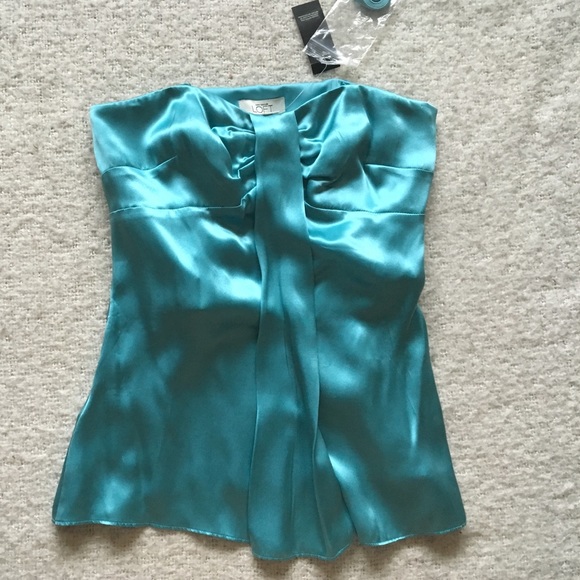 Silk top - with spaghetti straps - detachable