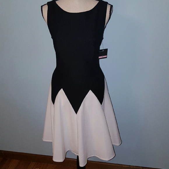 GABBY SKYE Pique Knit Fit-and-Flare Dress - Picture 2 of 9