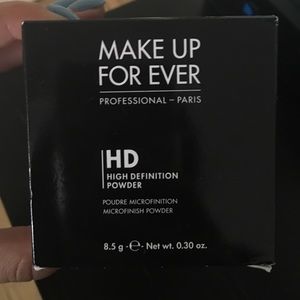 MakeUp Forever HD finishing powder