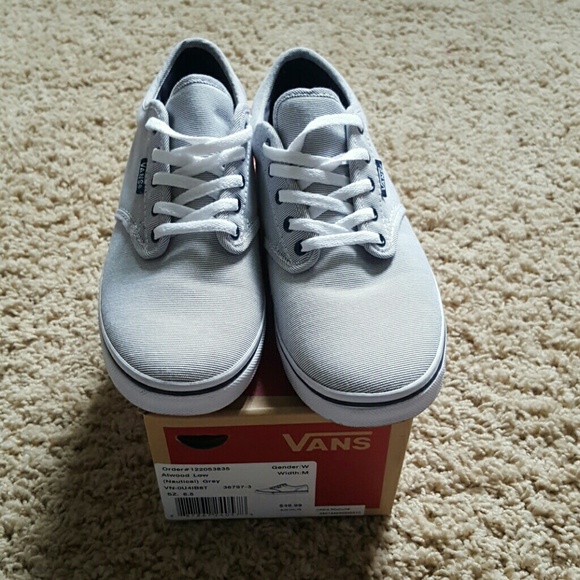 Shoes-Vans - Picture 2 of 4