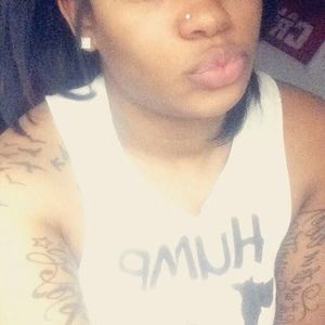 Meet your Posher, Aprella