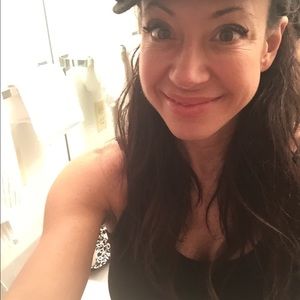 Meet your Posher, Dnelle