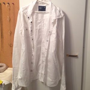 White American Eagle button up
