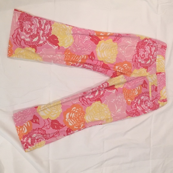 Lily Pulitzer capris - Picture 3 of 3