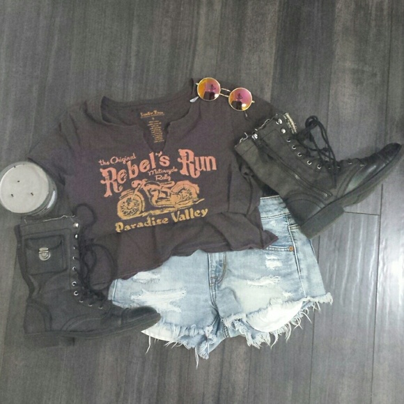 Boots, and tee