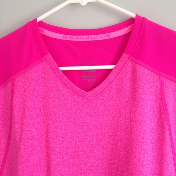 pink workout top - Picture 2 of 3