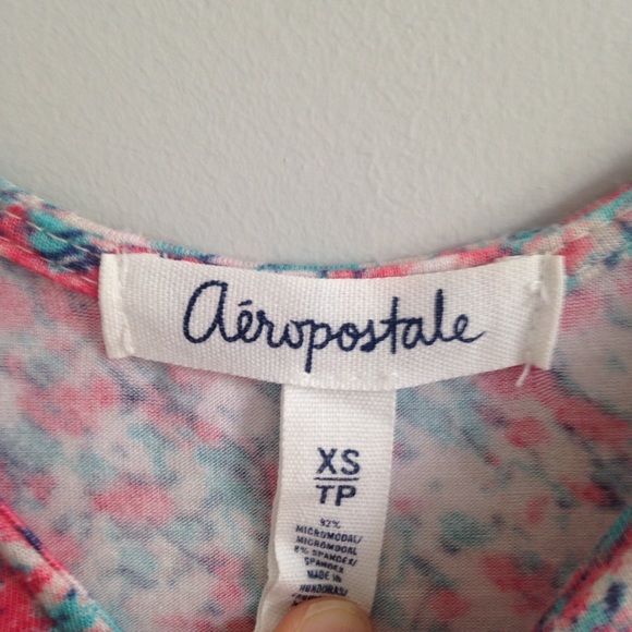 floral top - Picture 3 of 3