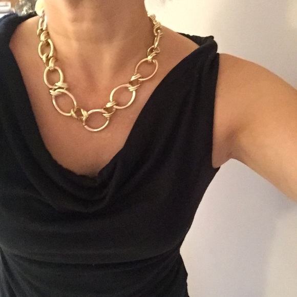 Banana Republic Graduated Chain Link Necklace