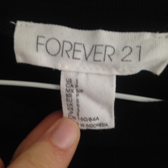 boxy black top - Picture 2 of 3