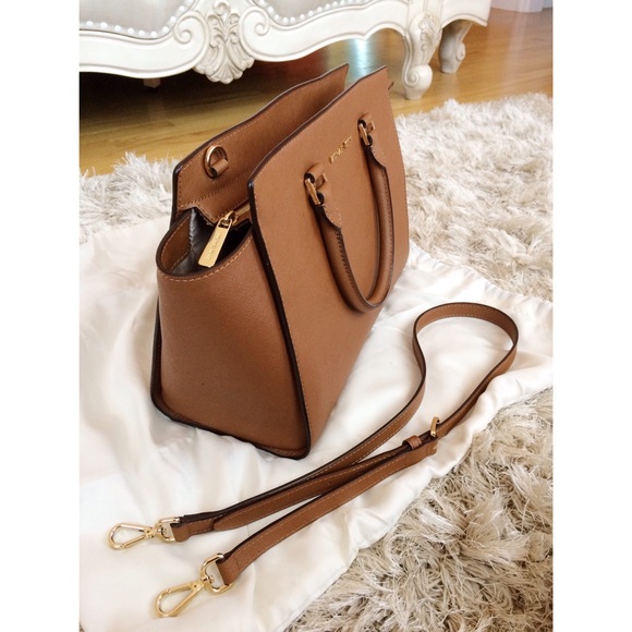 Michael Kors Selma LARGE Saffiano Leather Handbag - Picture 2 of 4
