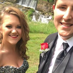 Meet your Posher, Cameron