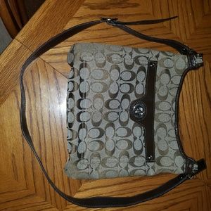 Coach cross bag HARDLY USED