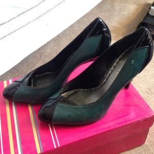 BCBGirls black and real pumps