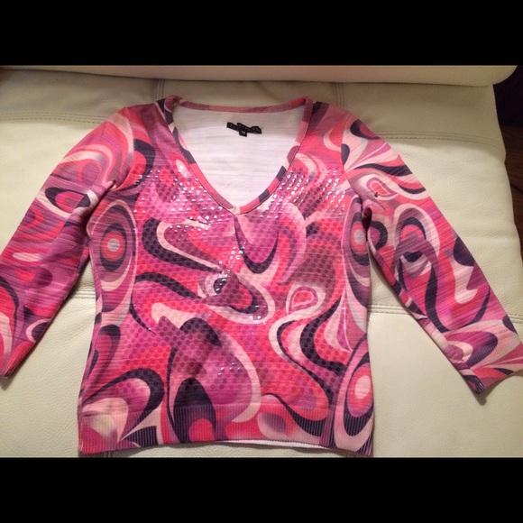 Bette Paige M short top, mid sleeve