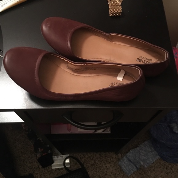 Flats - Picture 1 of 1