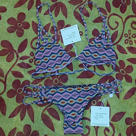 New acacia set santorini maui navajo print bikini - Picture 3 of 4