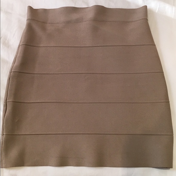 BCBG Simone khaki skirt