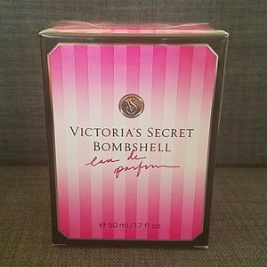 Victoria's Secret bombshell perfume