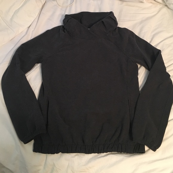 Lululemon pullover