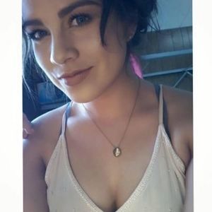 Meet your Posher, Melanie