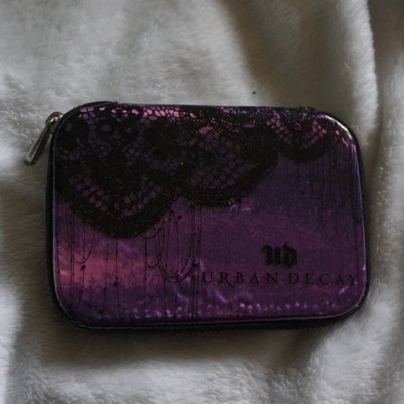 Urban Decay Feminine Eyeshadow Palette