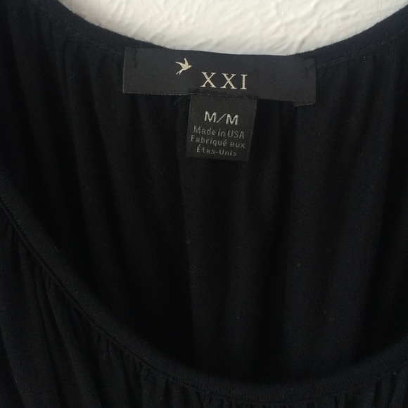 Top - Picture 2 of 4