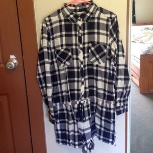 Adorable Aerie blue and white flannel romper!