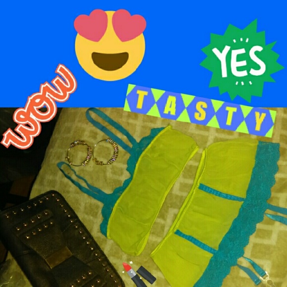 💲1⃣0⃣ 2PC MESH GREEN & TEAL BLUE GARTER STRAPS