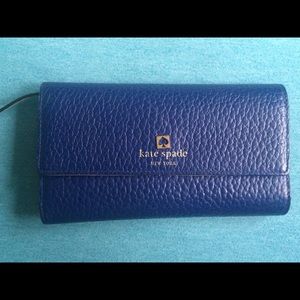 ✨SUPER SALE✨Kate Spade Blue Tri-Fold wallet