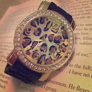 Crystal Dial Geneva Silicone Watch